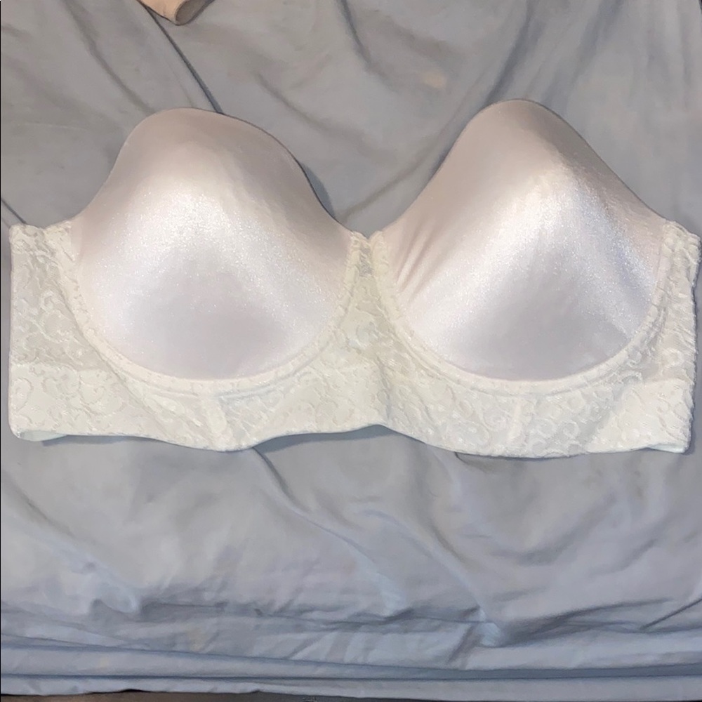 Playtex White Lace Strapless Bra